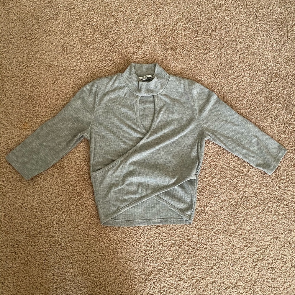 gray peek-a-boo crop top